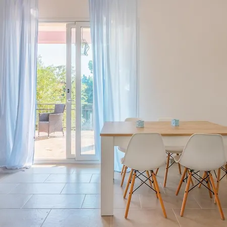 Villa Lovely